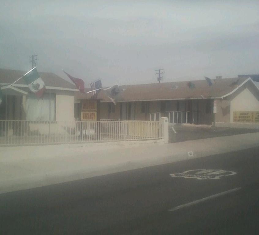 Route 66 Barstow Hotel Экстерьер фото